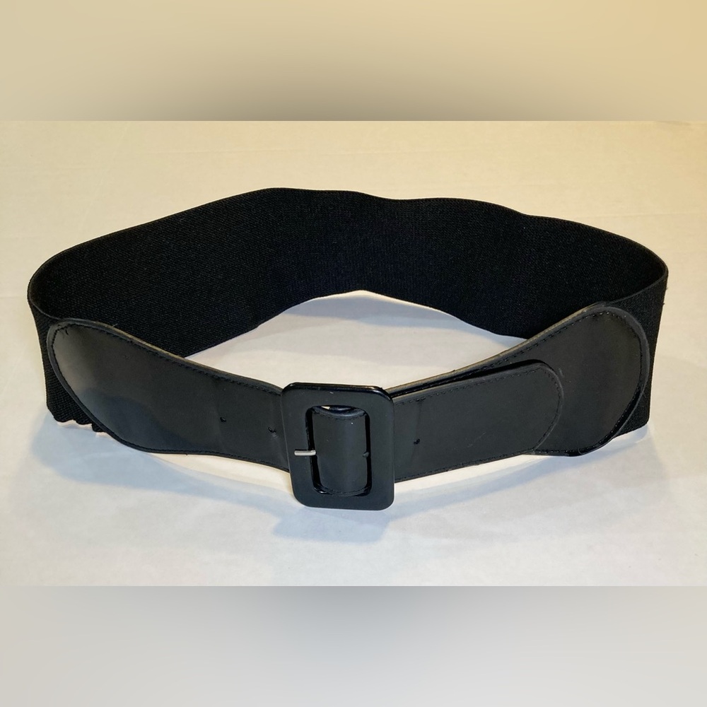 🟣 Wide Belt with Stretch in Black Faux Leather